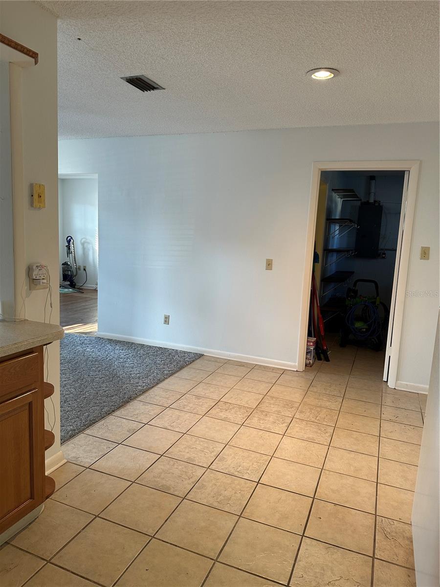 Image 11 of 47 For 4306 Carolyn Way