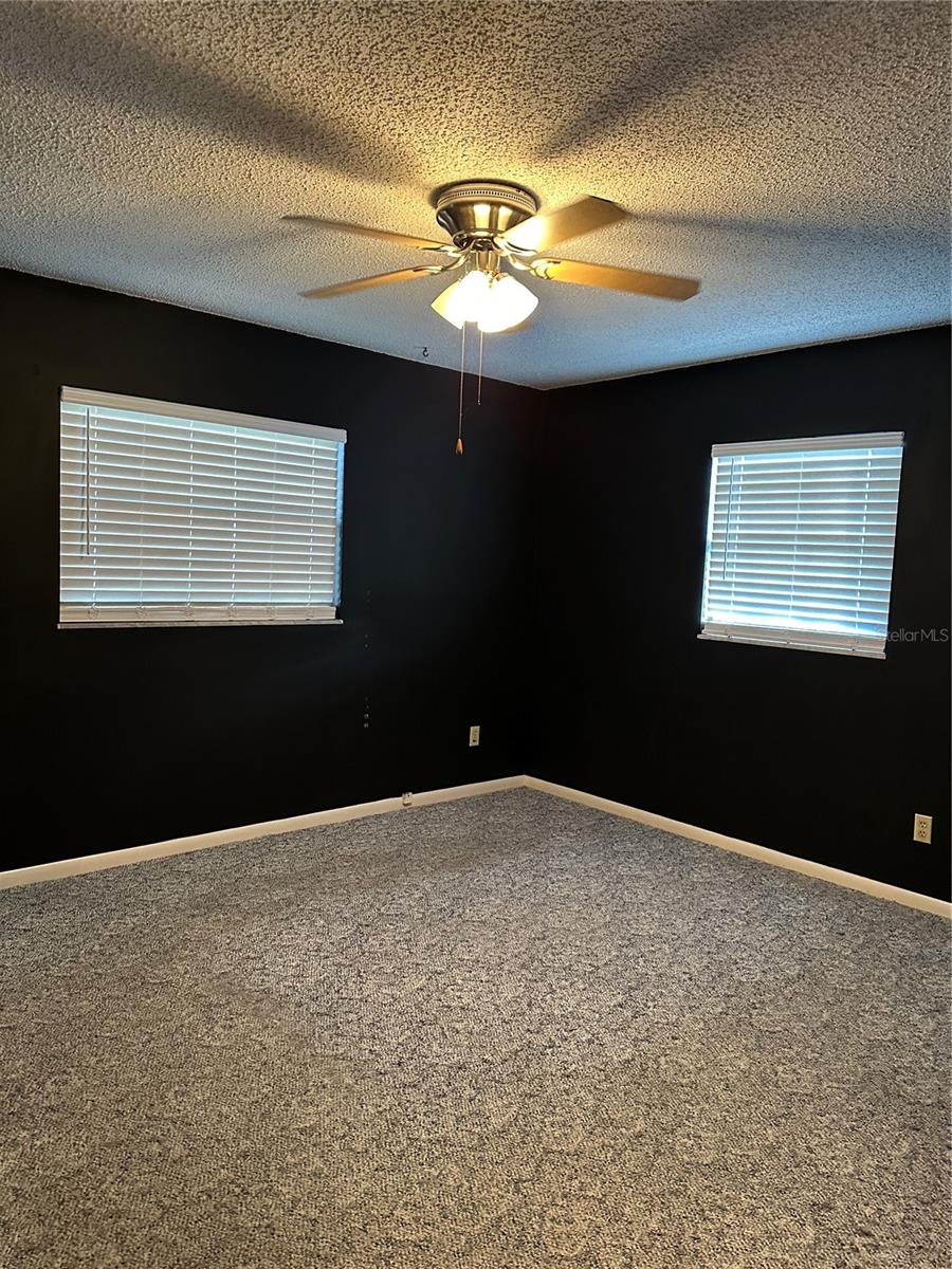 Image 29 of 47 For 4306 Carolyn Way