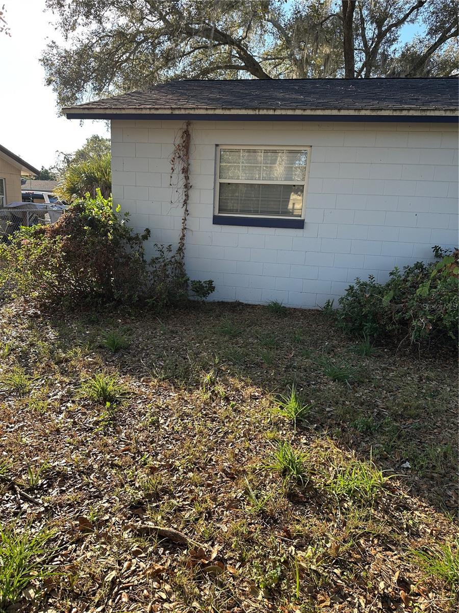 Image 37 of 47 For 4306 Carolyn Way