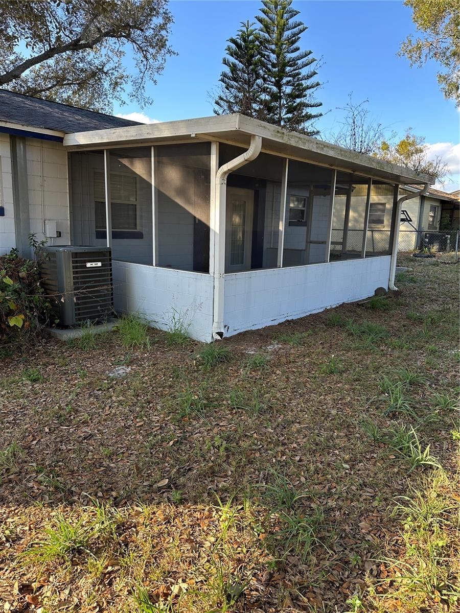 Image 43 of 47 For 4306 Carolyn Way