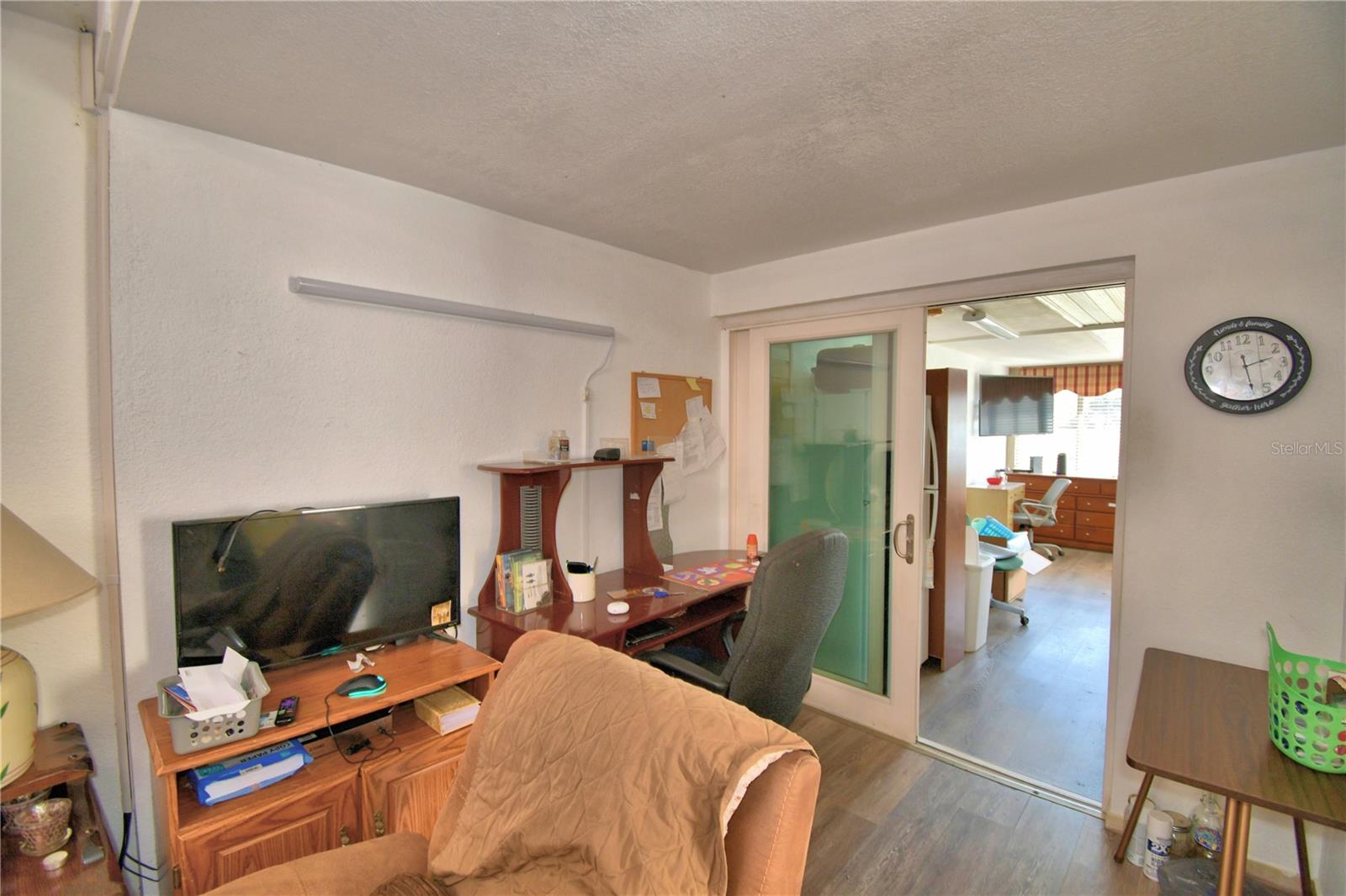 Image 10 of 52 For 1205 Club Circle