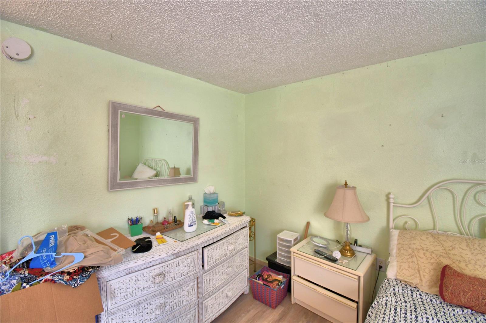 Image 19 of 52 For 1205 Club Circle