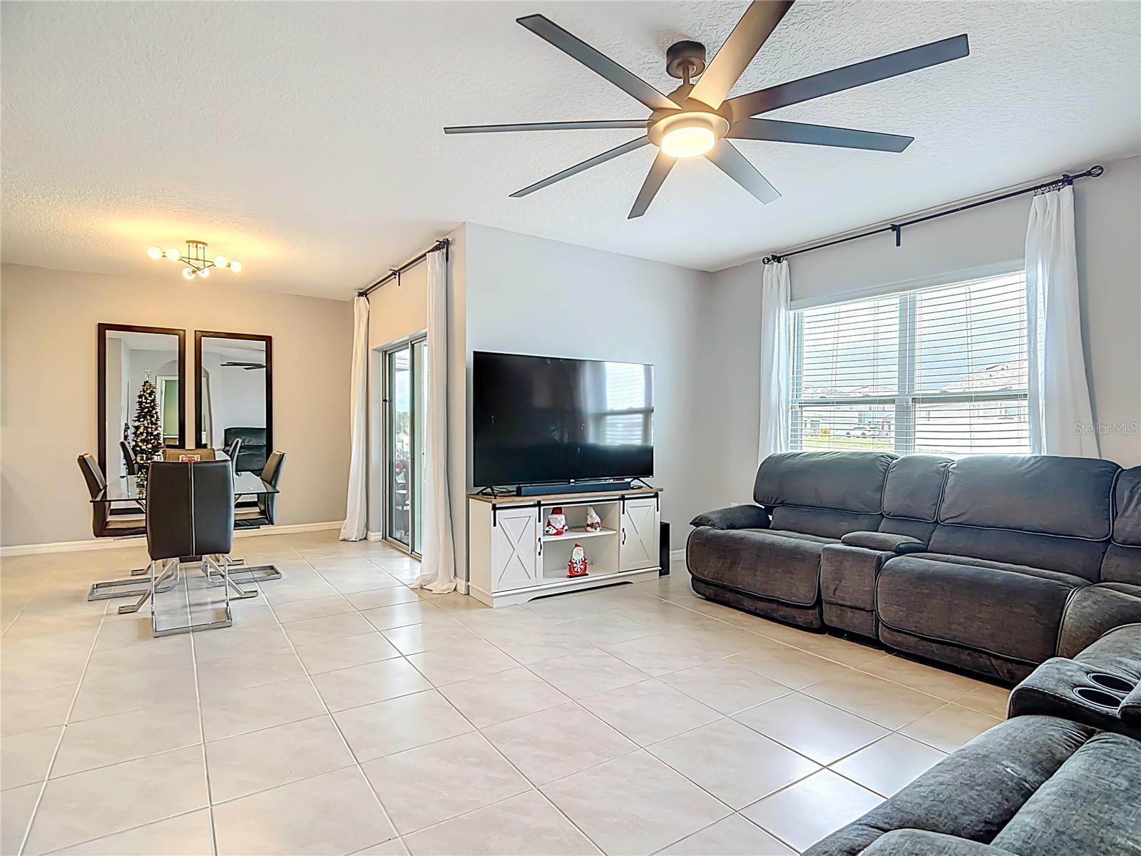 Image 19 of 49 For 2796 Grandbury Grove Road