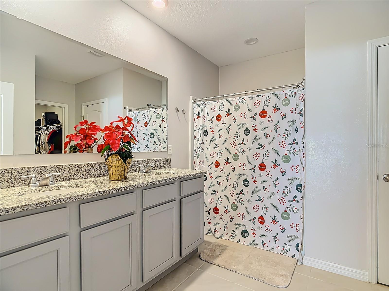 Image 24 of 49 For 2796 Grandbury Grove Road