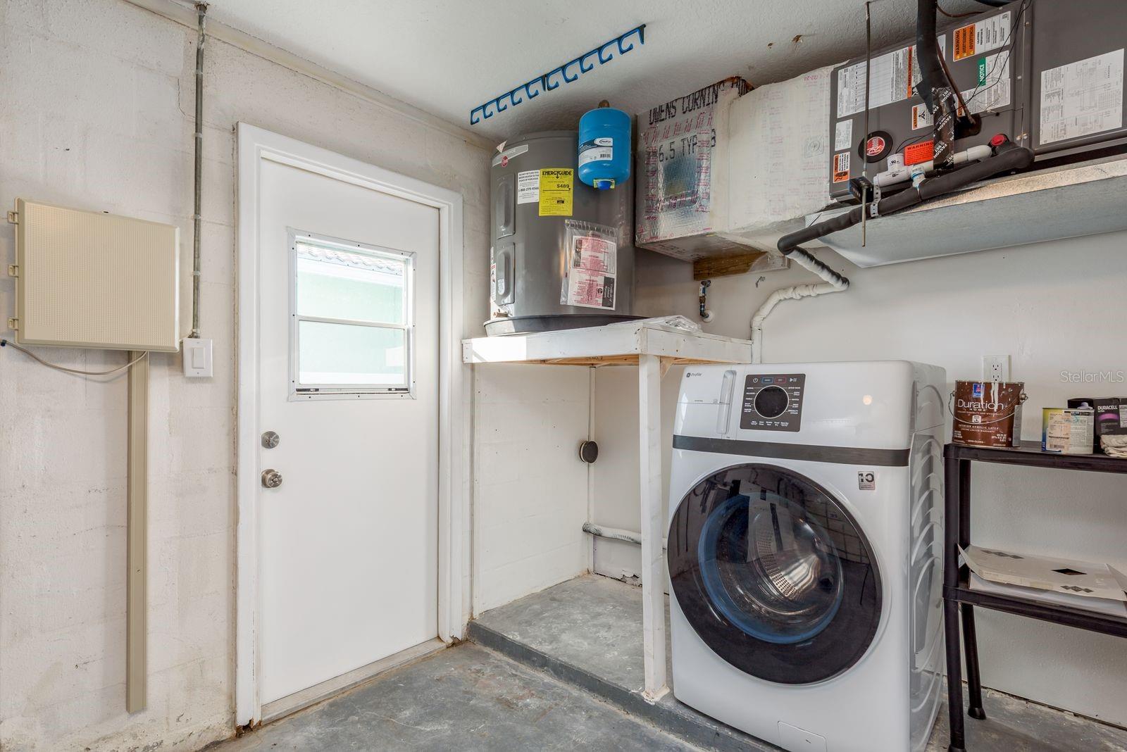 Listing photo id 26 for 5009 Dory Drive