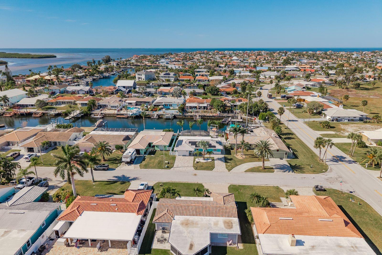 Listing photo id 48 for 5009 Dory Drive