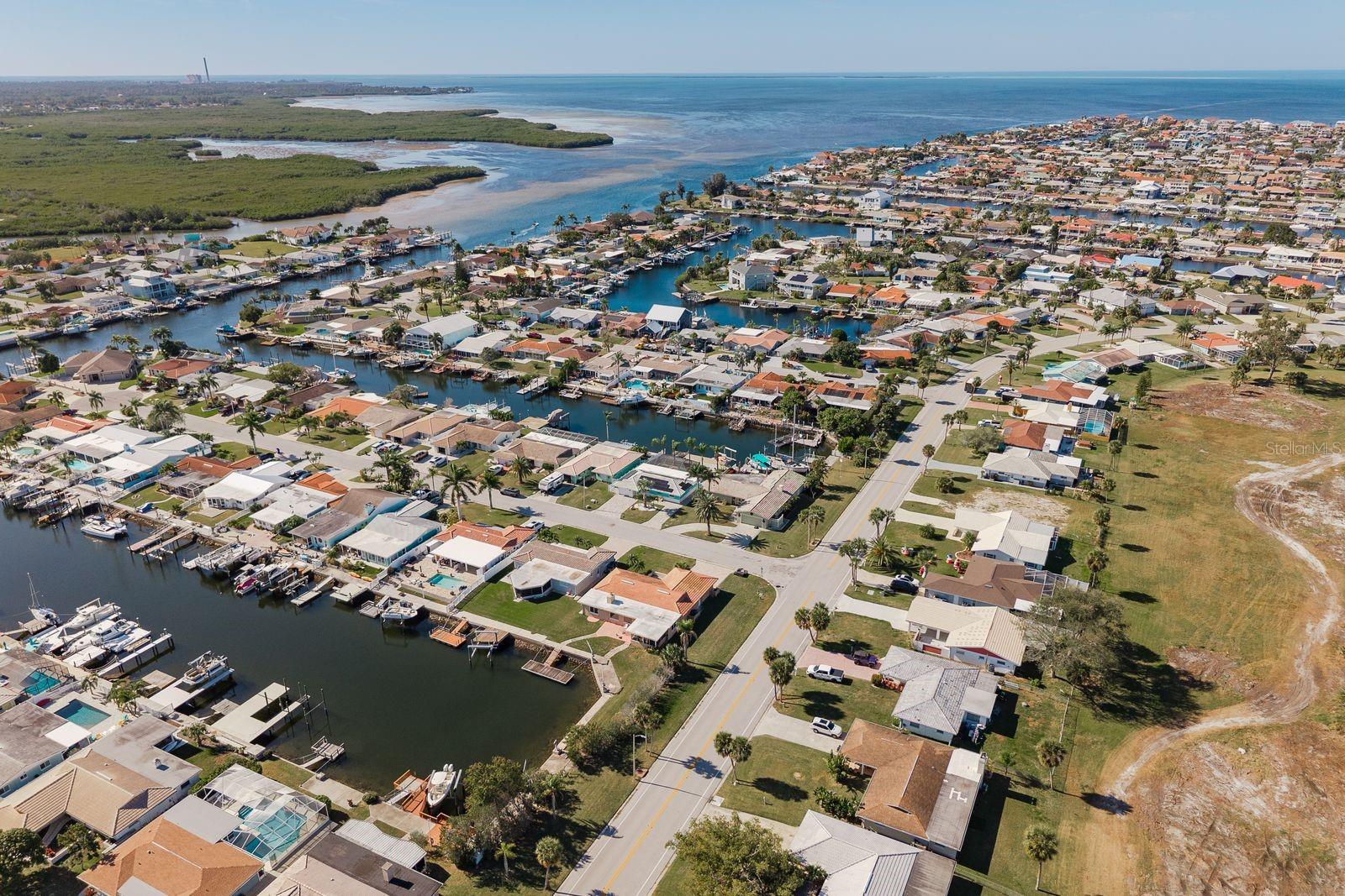 Listing photo id 49 for 5009 Dory Drive