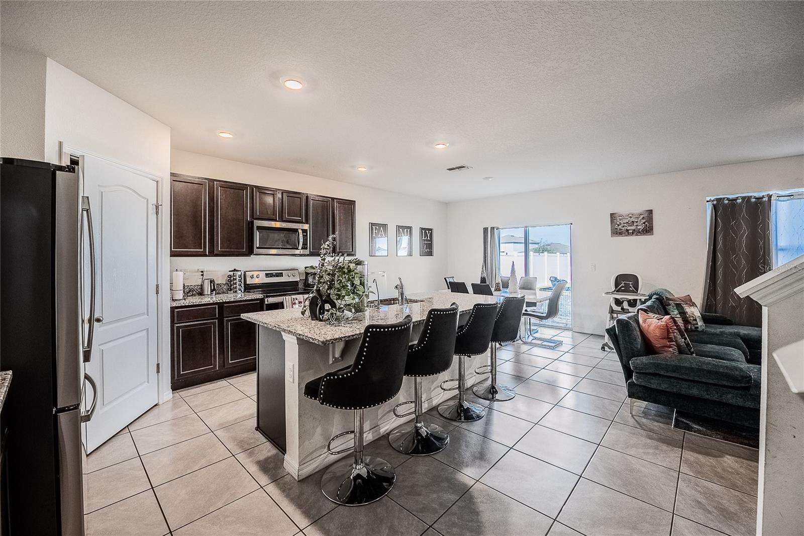 Image 6 of 44 For 3883 Resting Robin Avenue