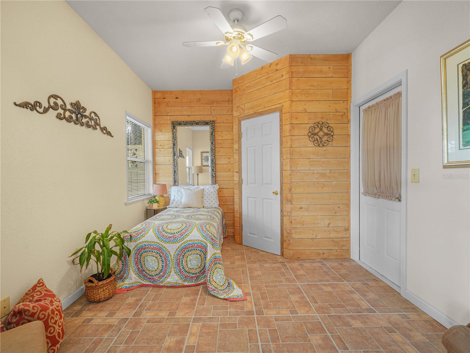 Image 28 of 57 For 6404 Jenny Drive