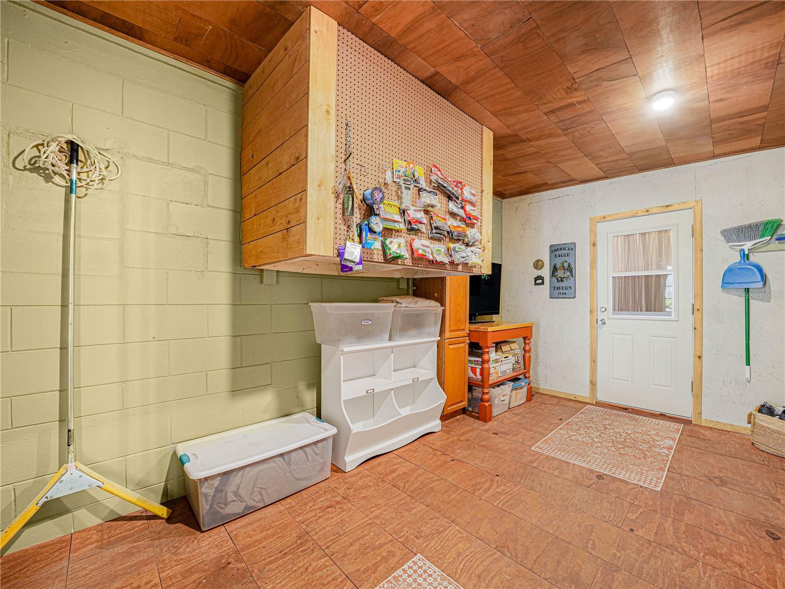 Image 39 of 57 For 6404 Jenny Drive