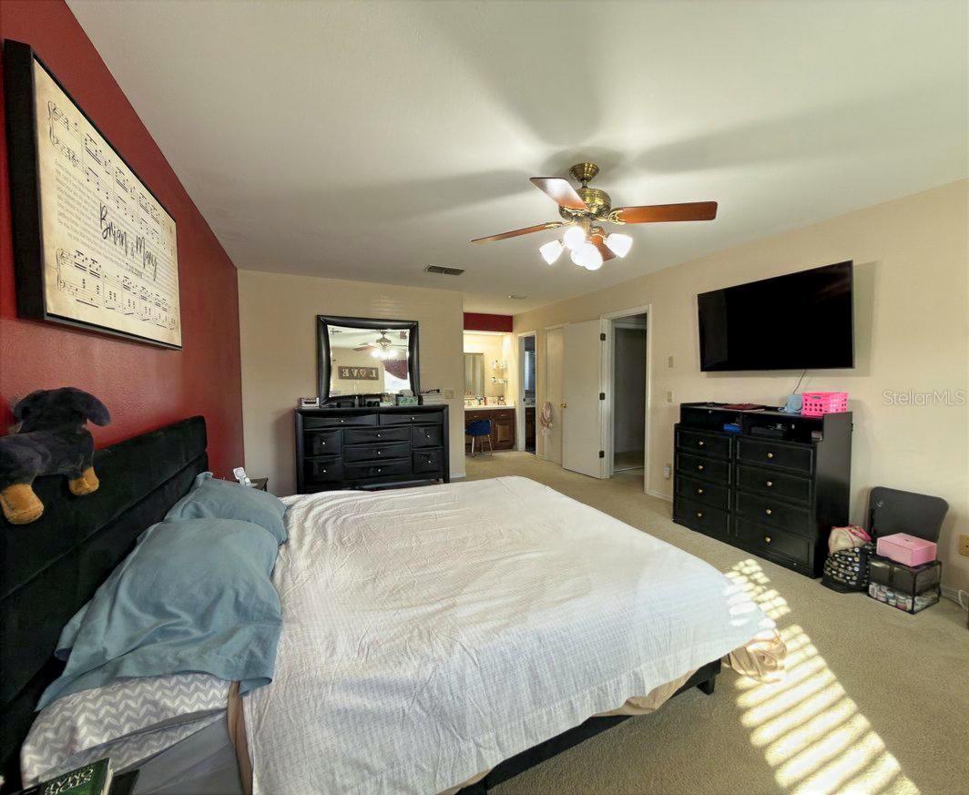 Image 21 of 35 For 240 Santa Rosa Drive