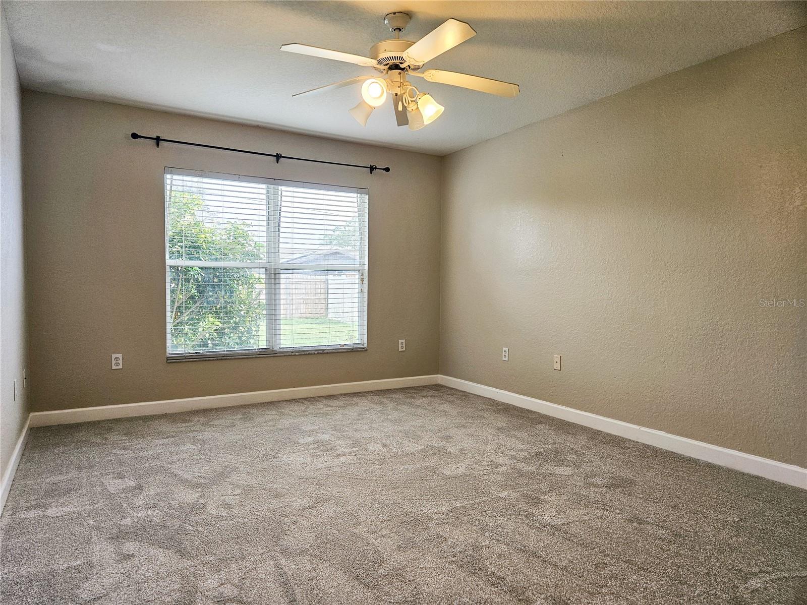 Image 10 of 19 For 5260 English Drive