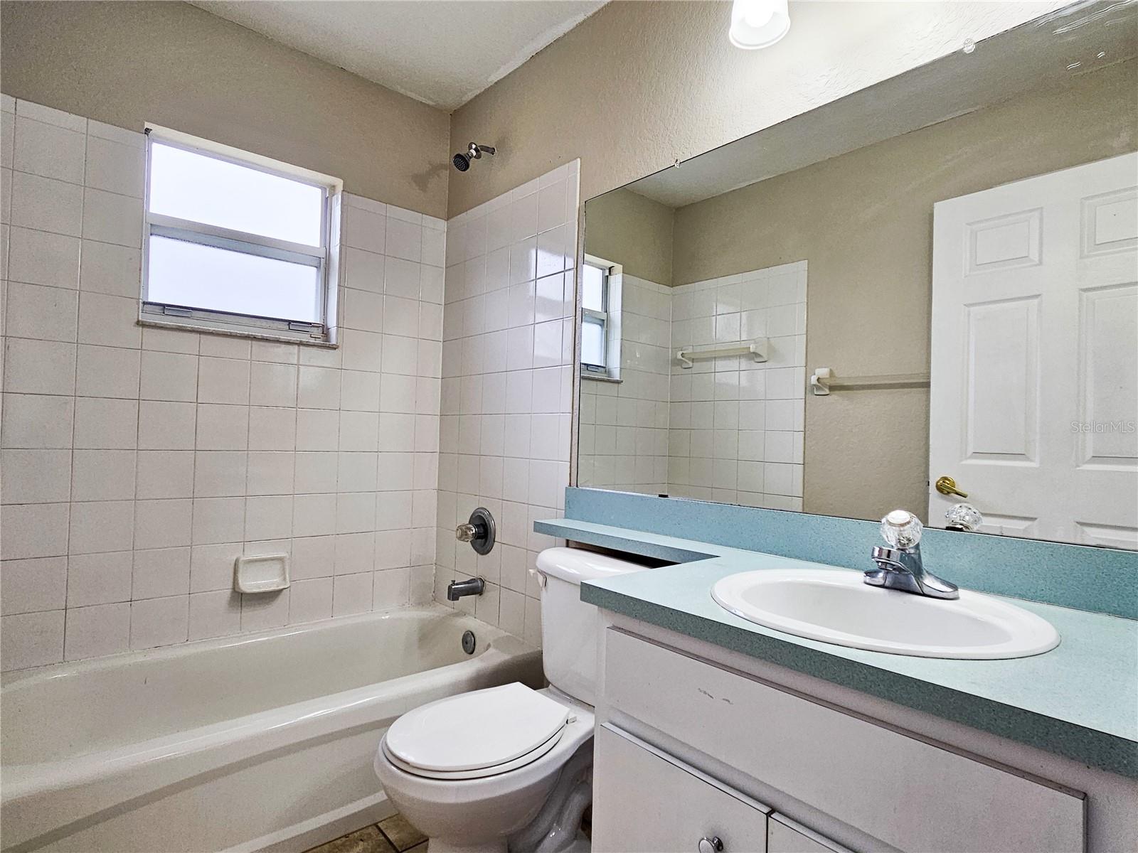 Image 16 of 19 For 5260 English Drive