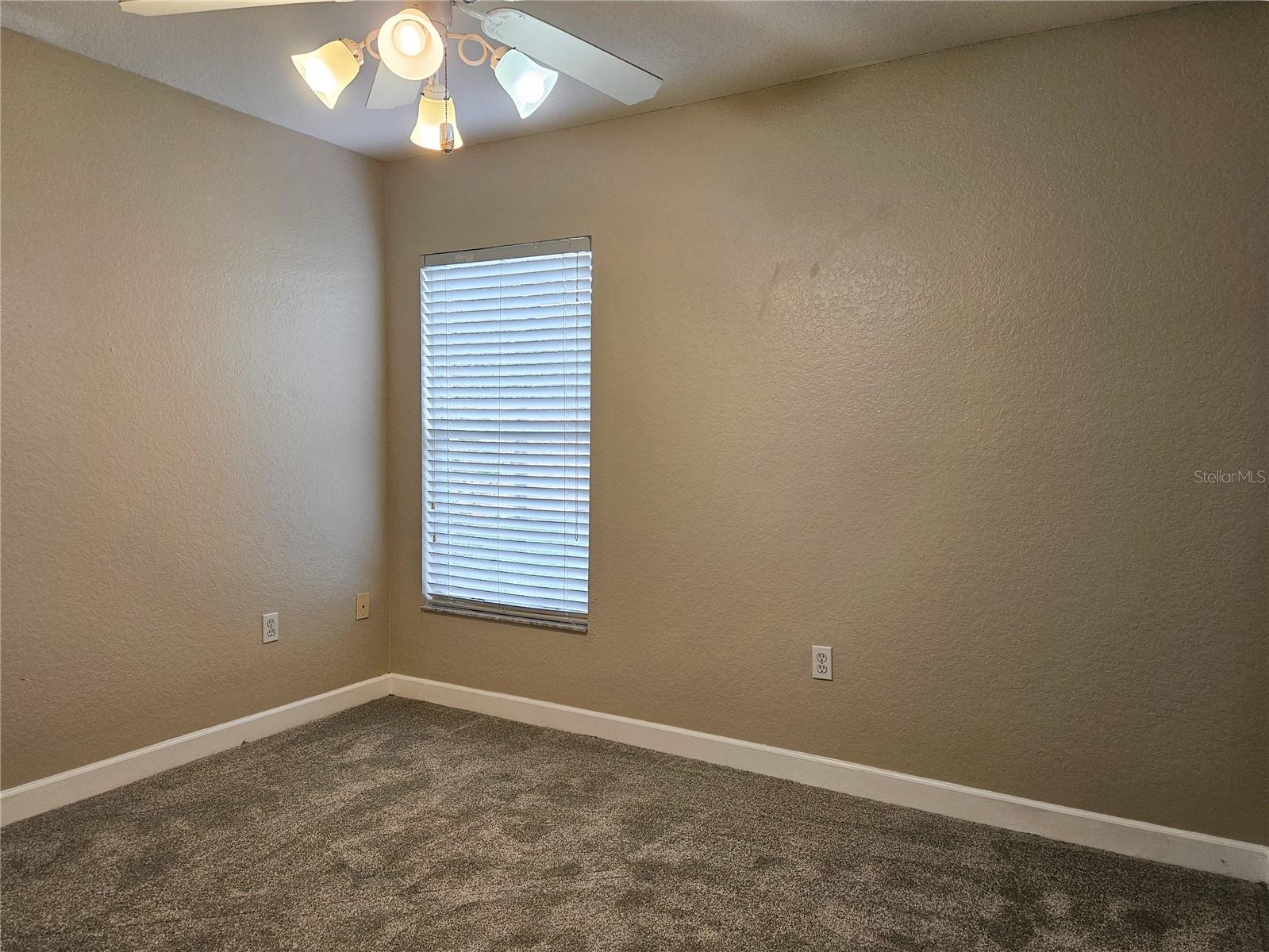 Image 17 of 19 For 5260 English Drive