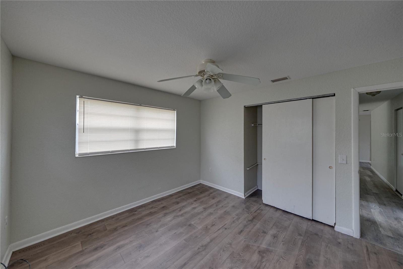 Image 26 of 53 For 2011 9th Street Ne