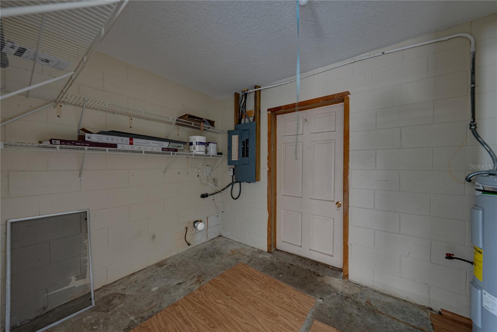 Image 32 of 53 For 2011 9th Street Ne