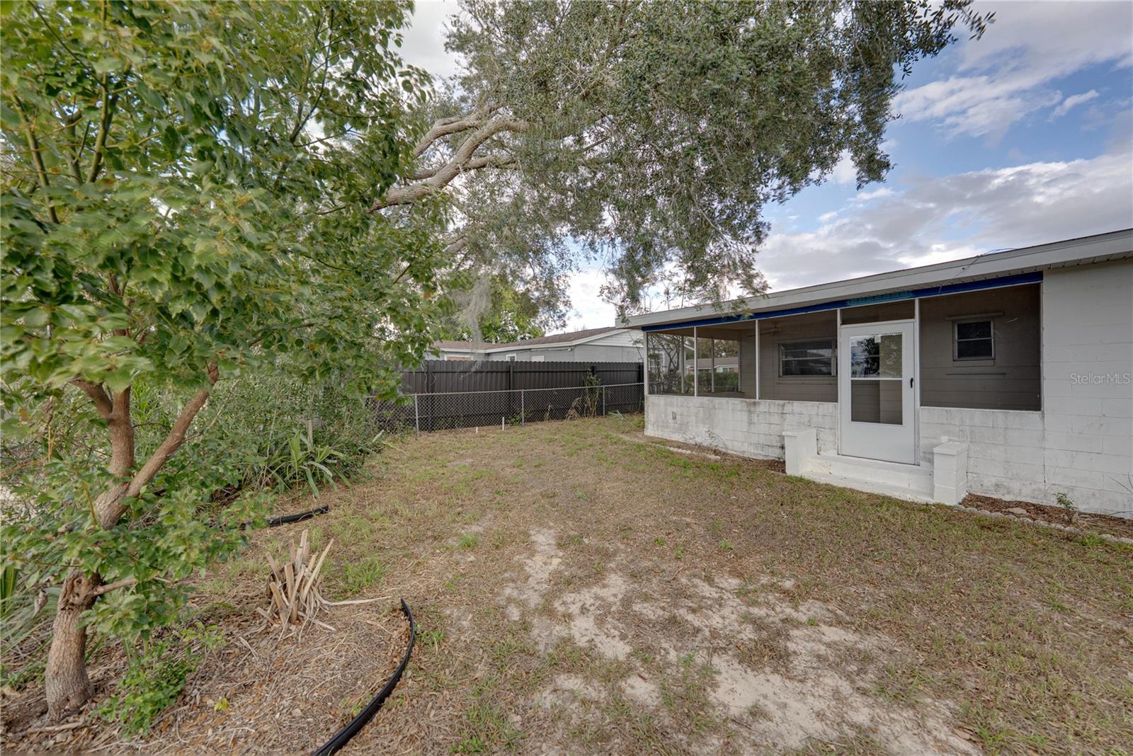 Image 43 of 53 For 2011 9th Street Ne