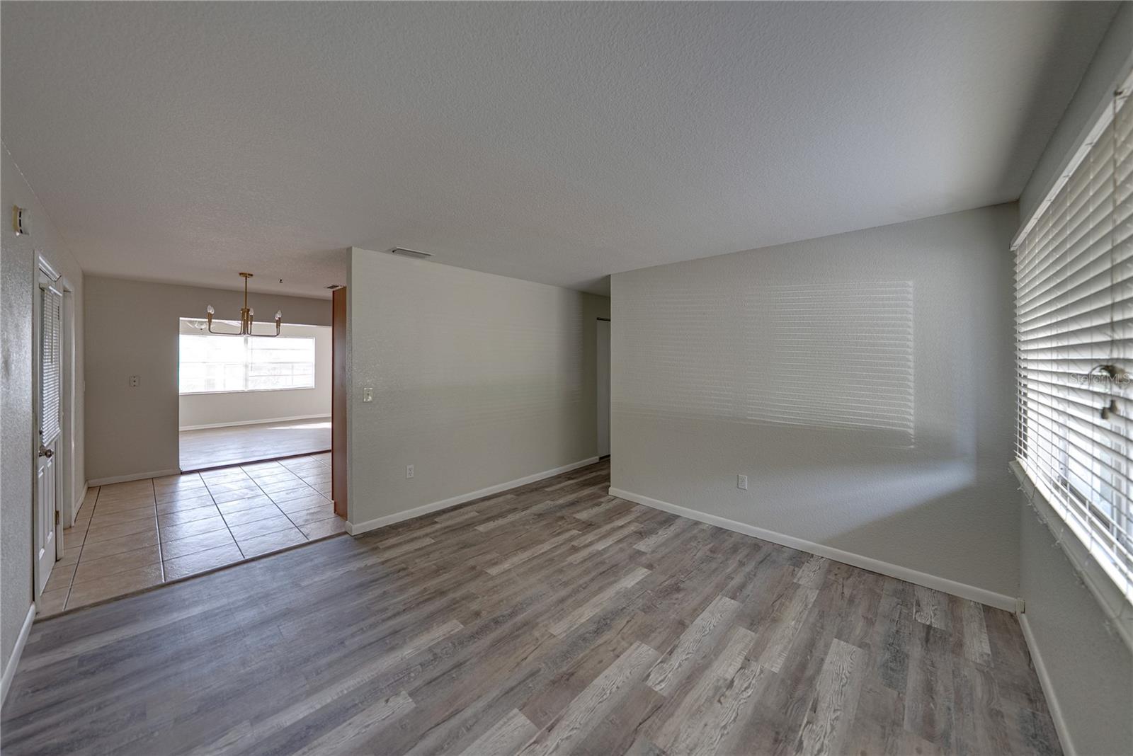 Image 5 of 53 For 2011 9th Street Ne