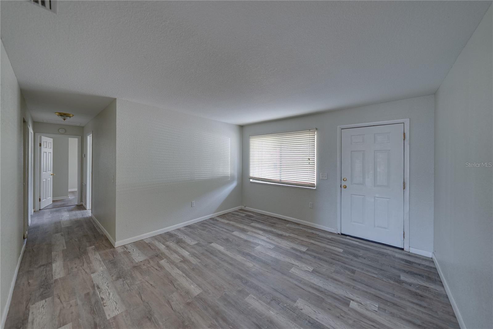 Image 8 of 53 For 2011 9th Street Ne