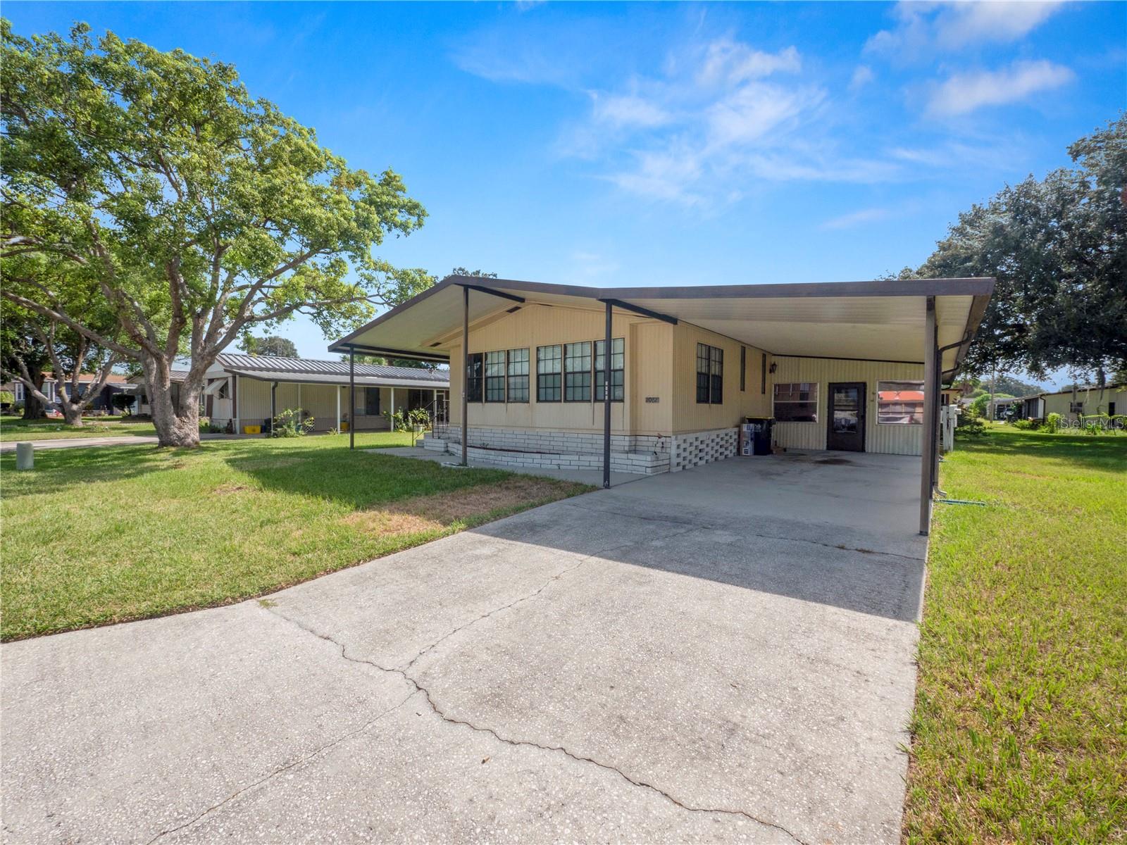 Image 3 of 38 For 2082 Thelma Drive