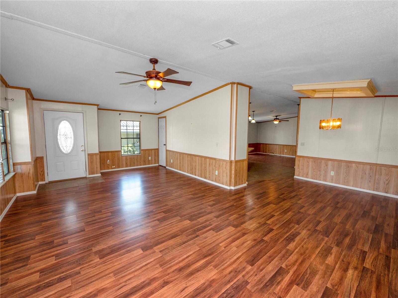 Image 9 of 38 For 2082 Thelma Drive