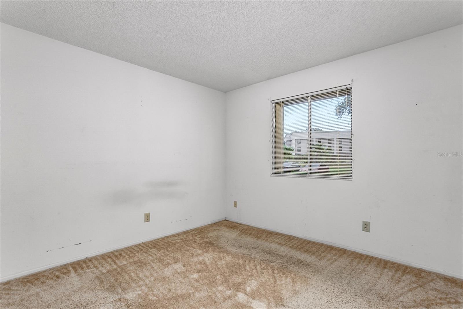 Image 13 of 16 For 2065 Isle Royale Court Se 141