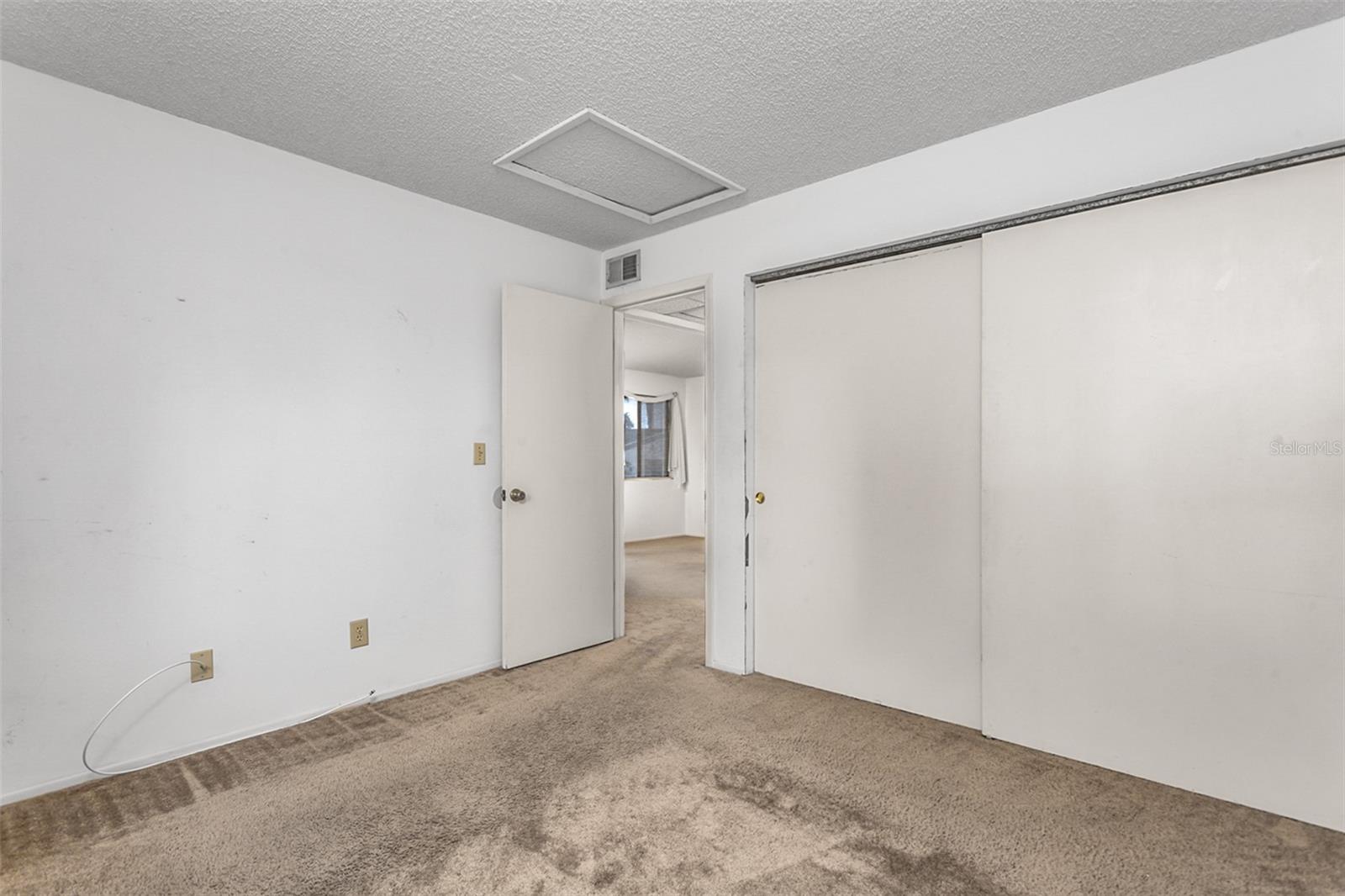 Image 14 of 16 For 2065 Isle Royale Court Se 141