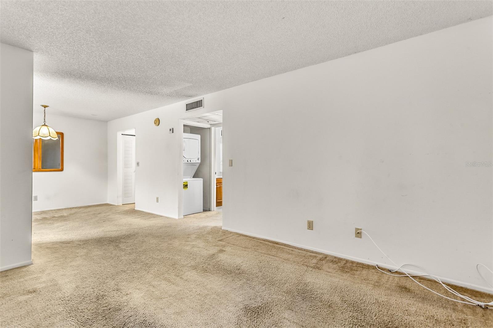 Image 9 of 16 For 2065 Isle Royale Court Se 141