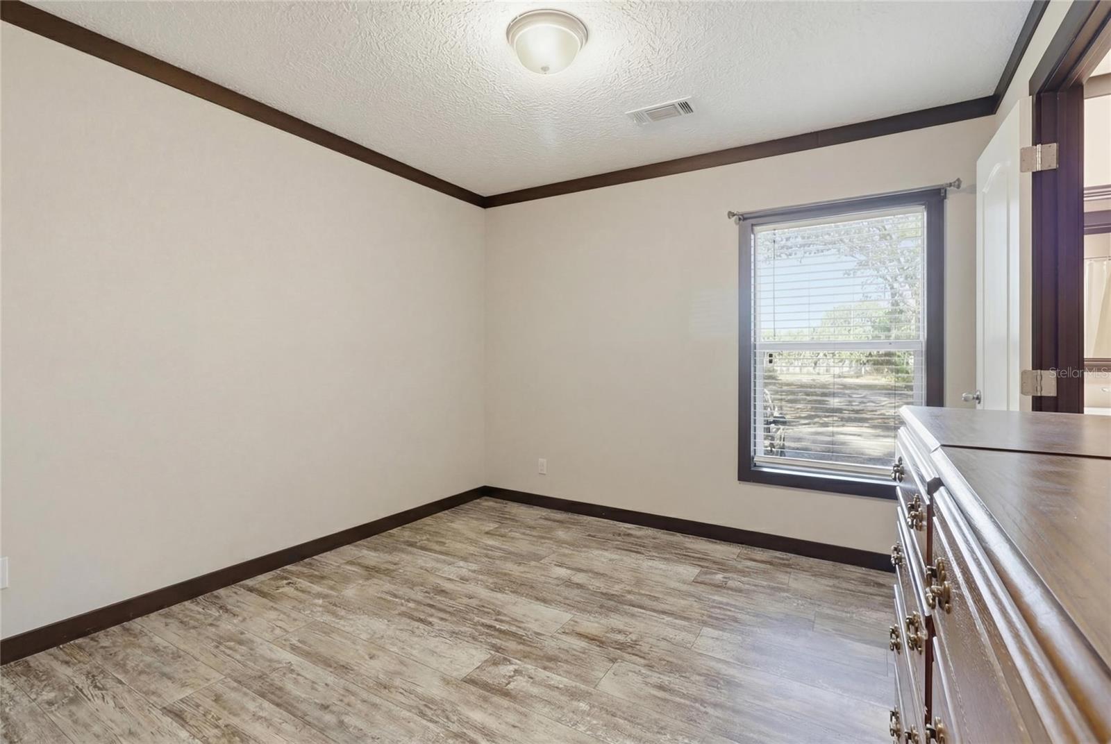 Image 20 of 31 For 36848 8th Avenue