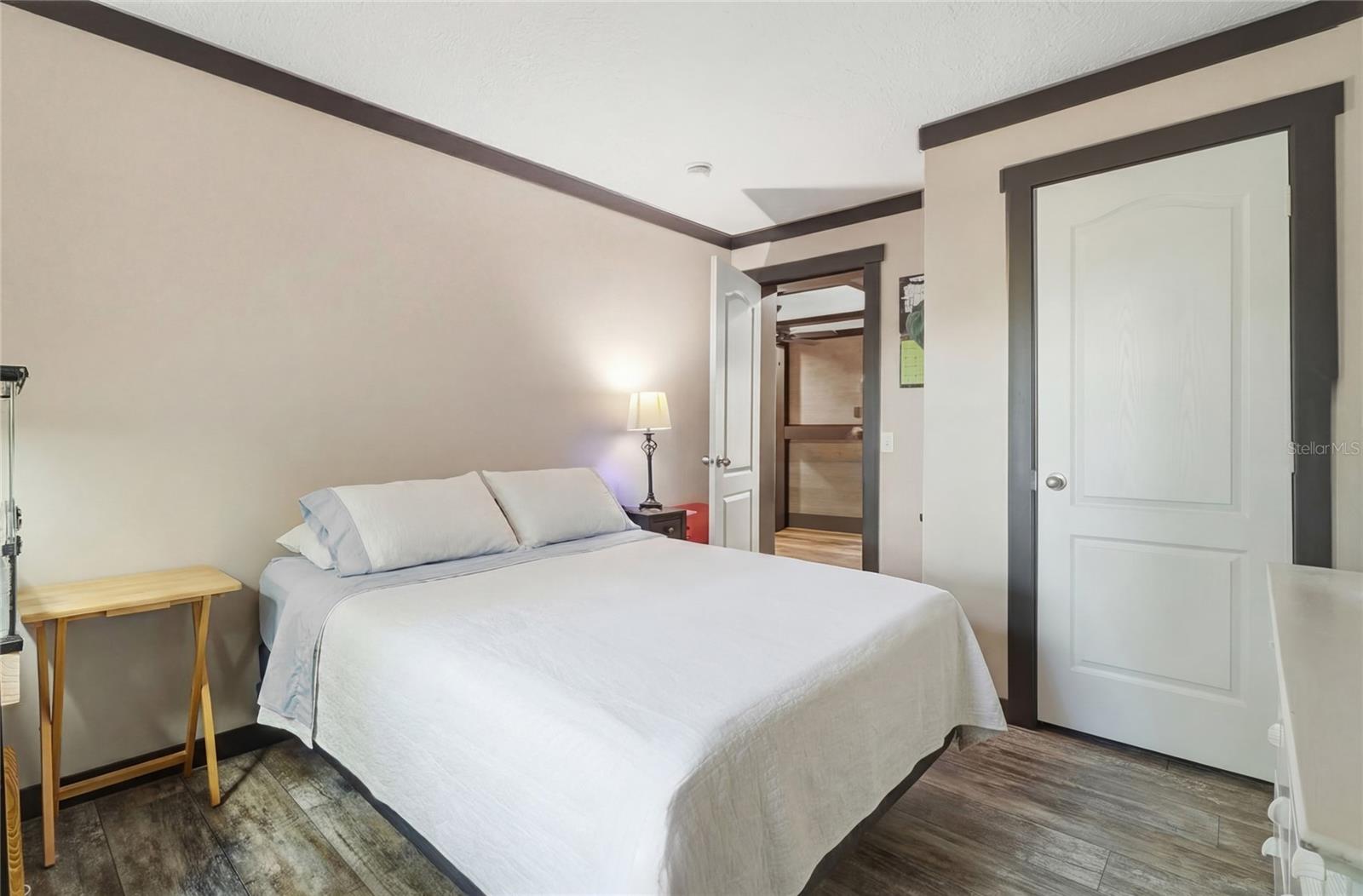 Image 23 of 31 For 36848 8th Avenue