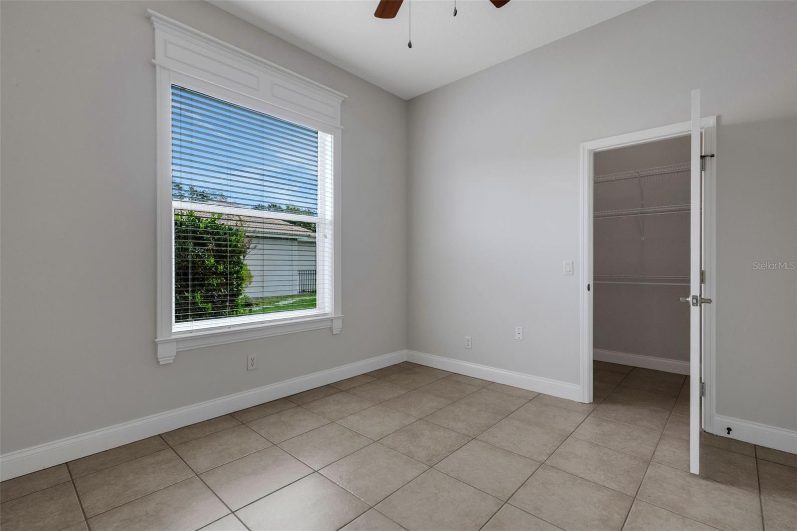 Image 30 of 53 For 828 Whitestone Court