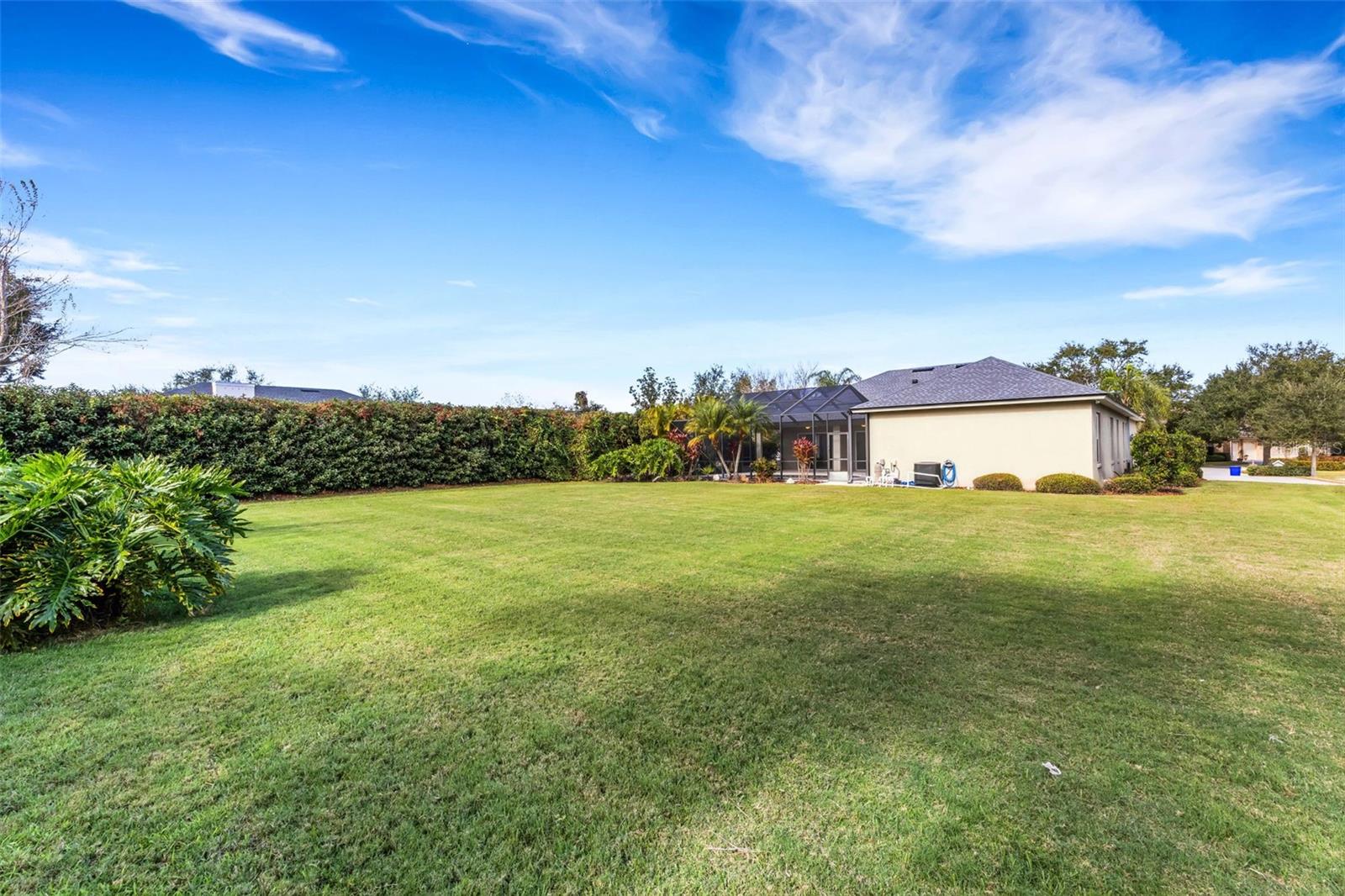 Image 43 of 53 For 828 Whitestone Court