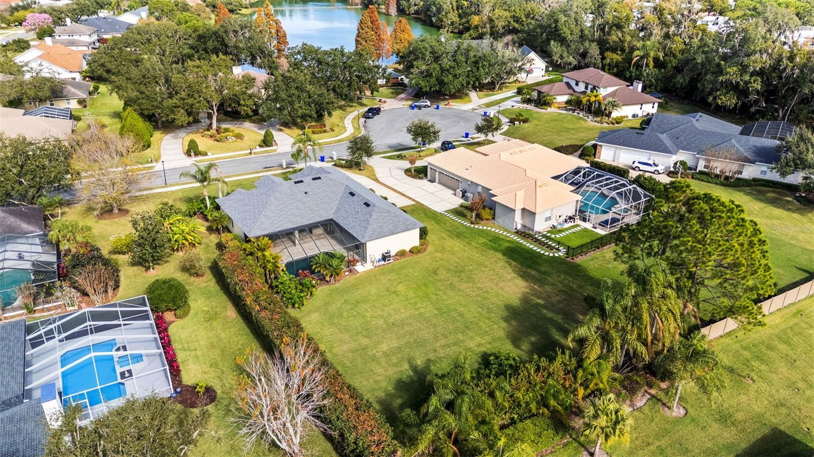 Image 48 of 53 For 828 Whitestone Court