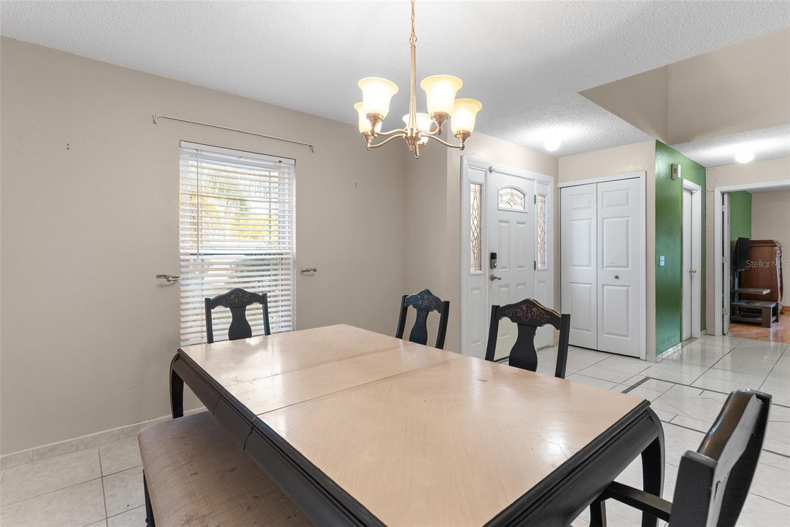 Image 12 of 52 For 1009 Ronlin Street