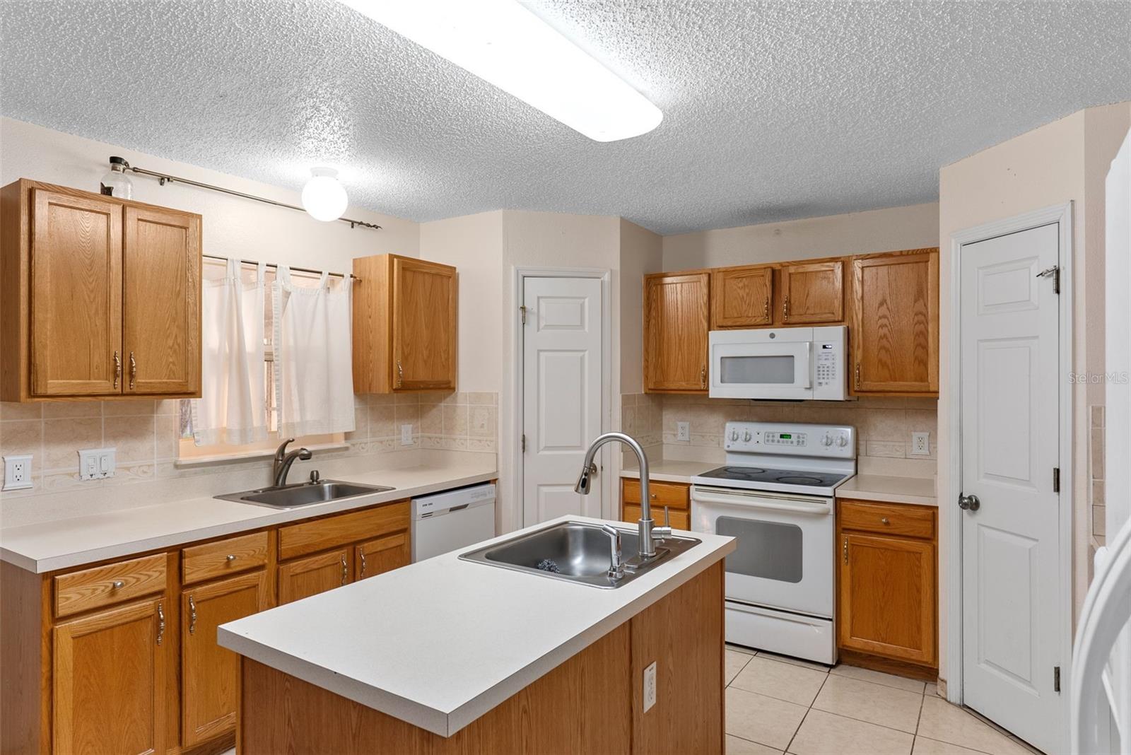 Image 9 of 52 For 1009 Ronlin Street