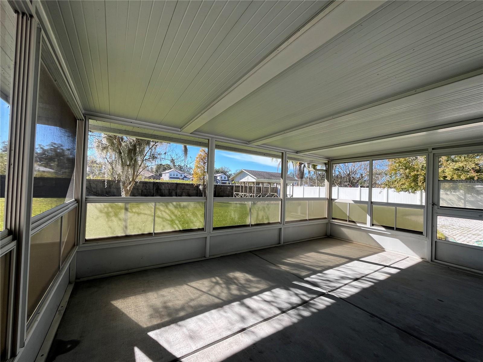 Image 16 of 22 For 197 Hidden Lake Drive