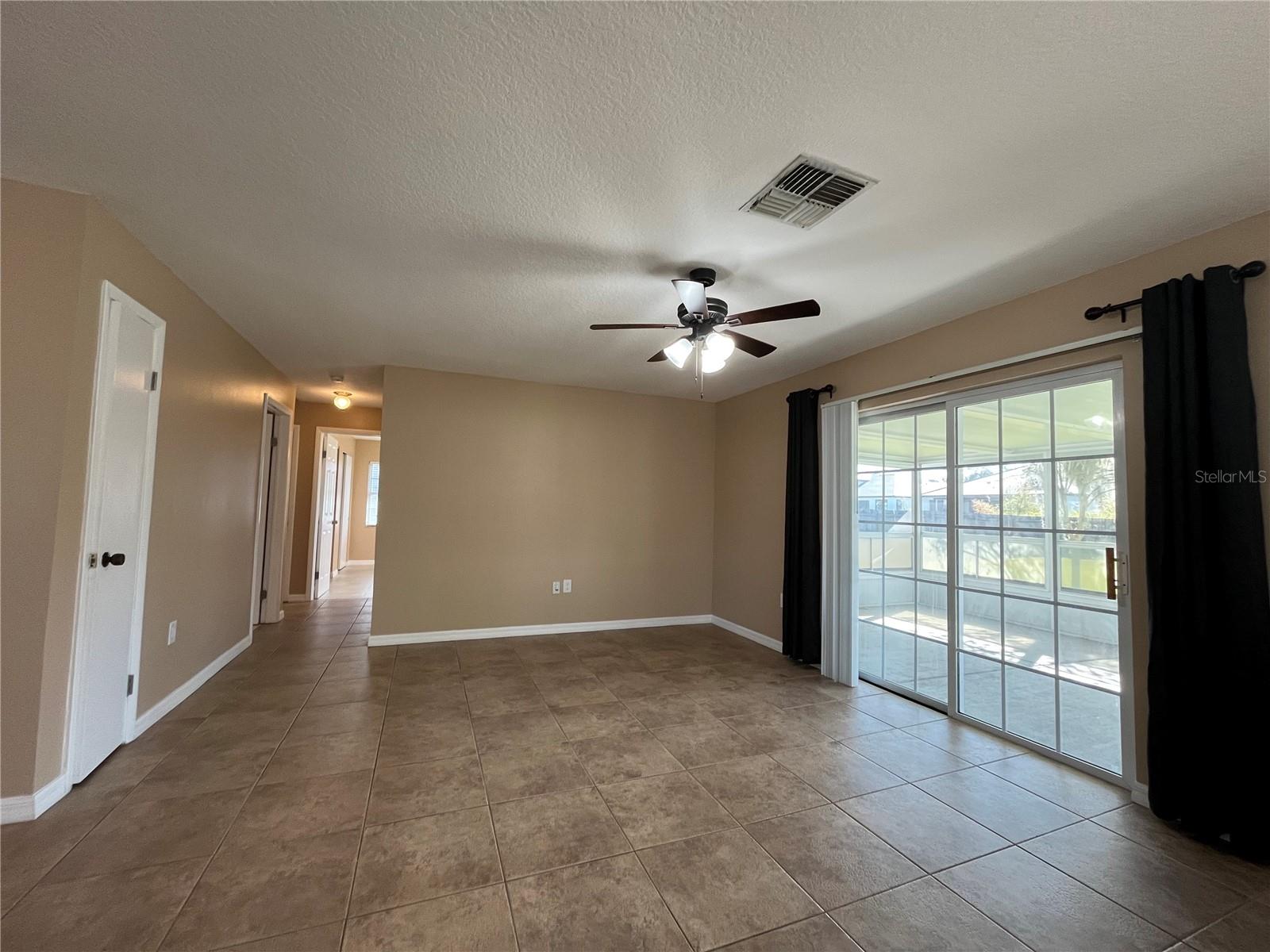 Image 8 of 22 For 197 Hidden Lake Drive