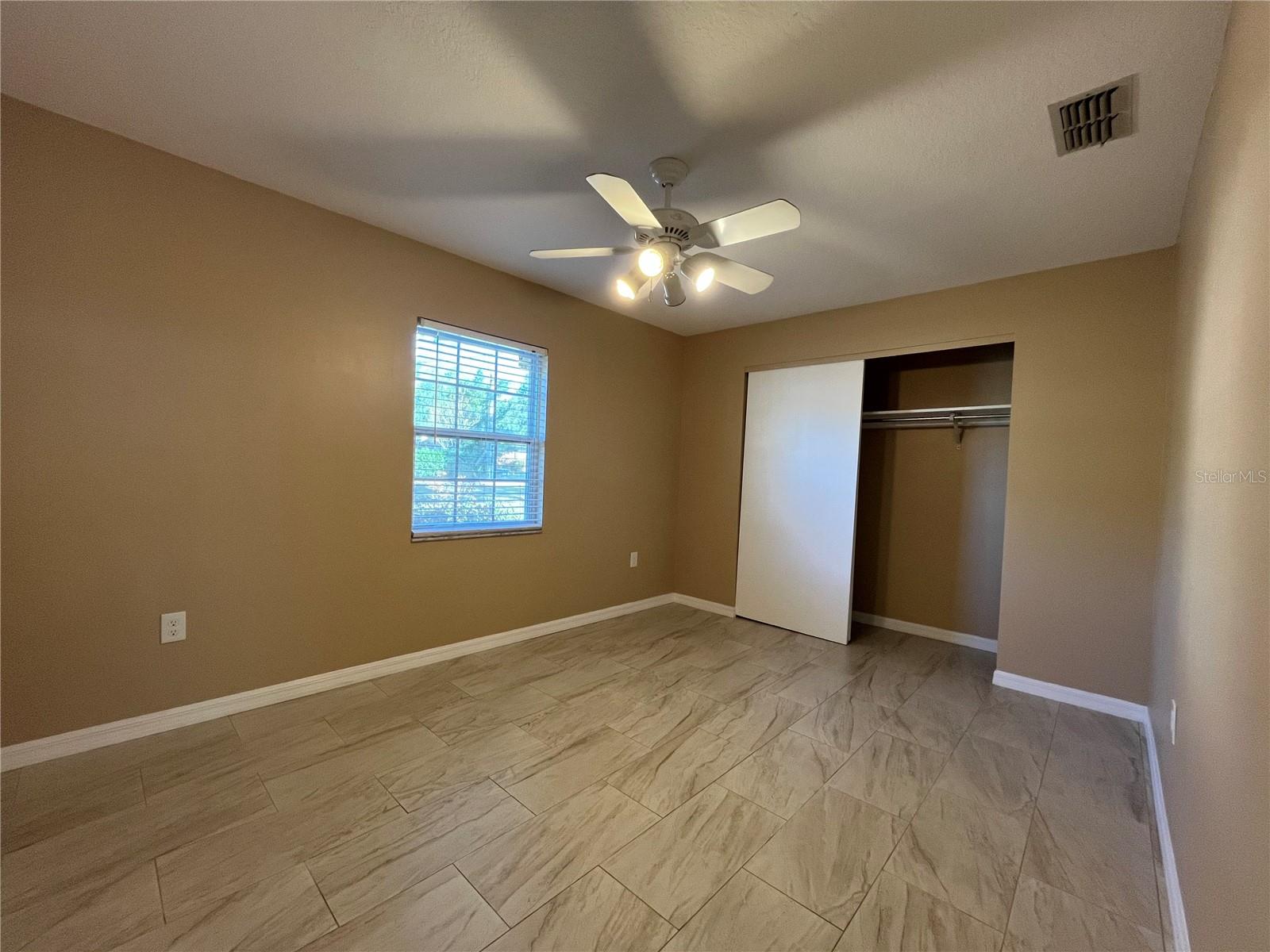 Image 9 of 22 For 197 Hidden Lake Drive