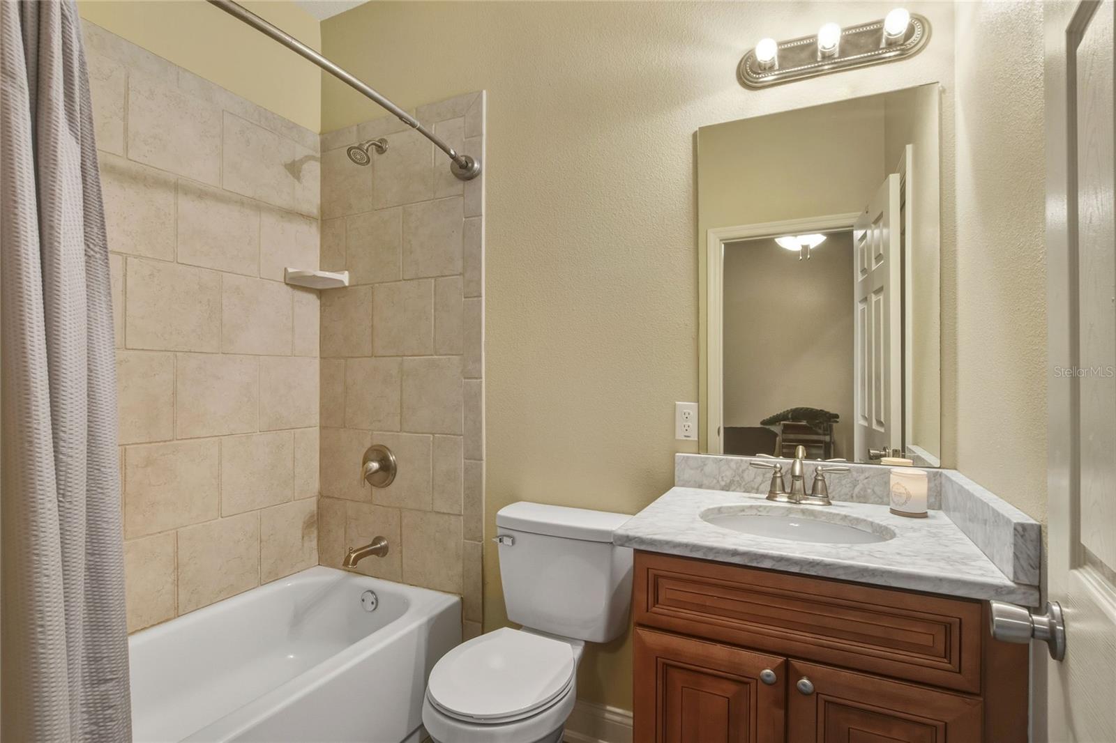 Image 38 of 62 For 1995 Avenue F Sw