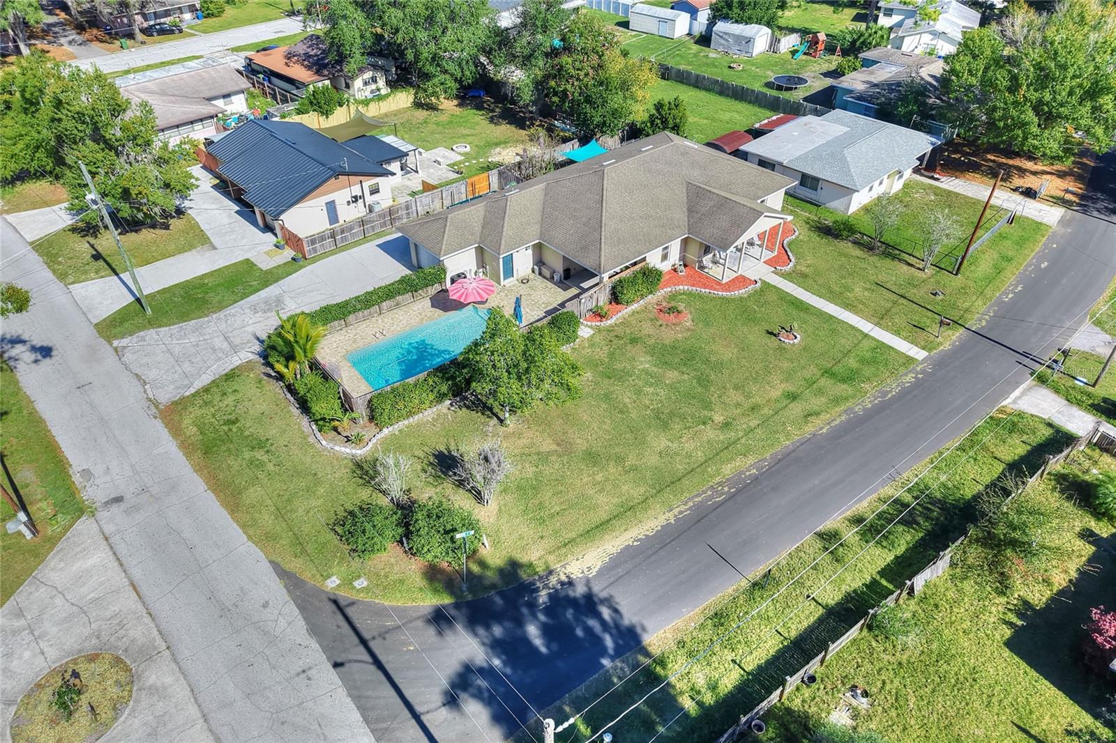 Image 9 of 62 For 1995 Avenue F Sw