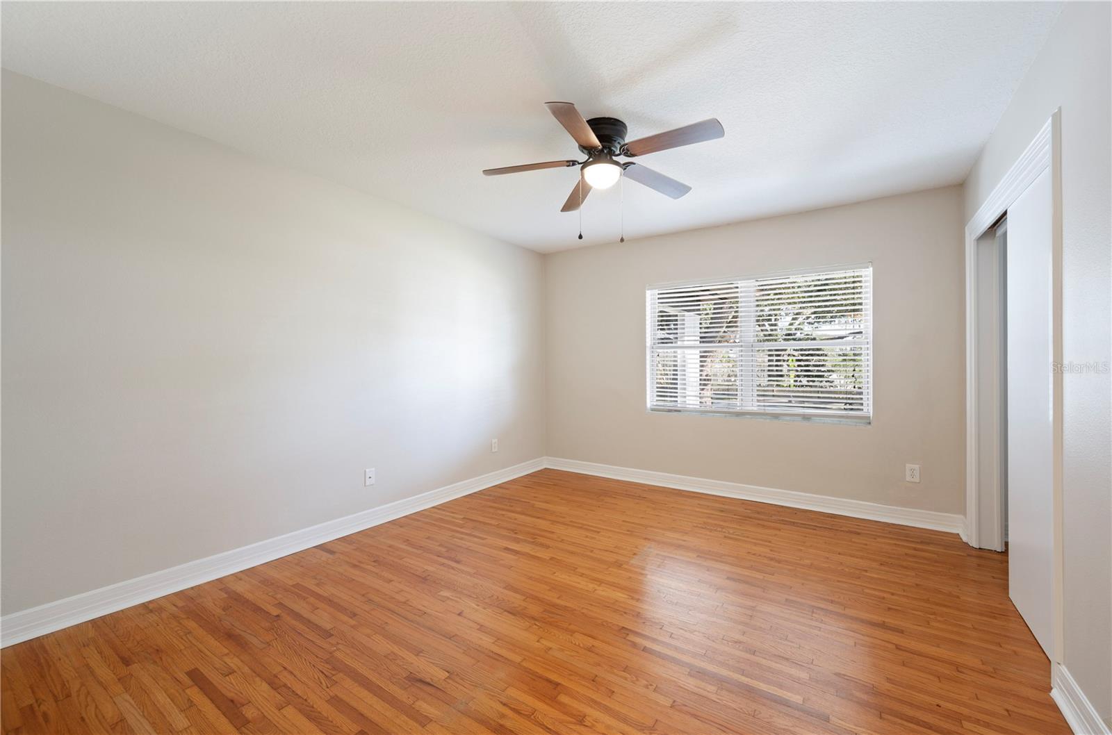 Image 27 of 51 For 425 Belmar Street