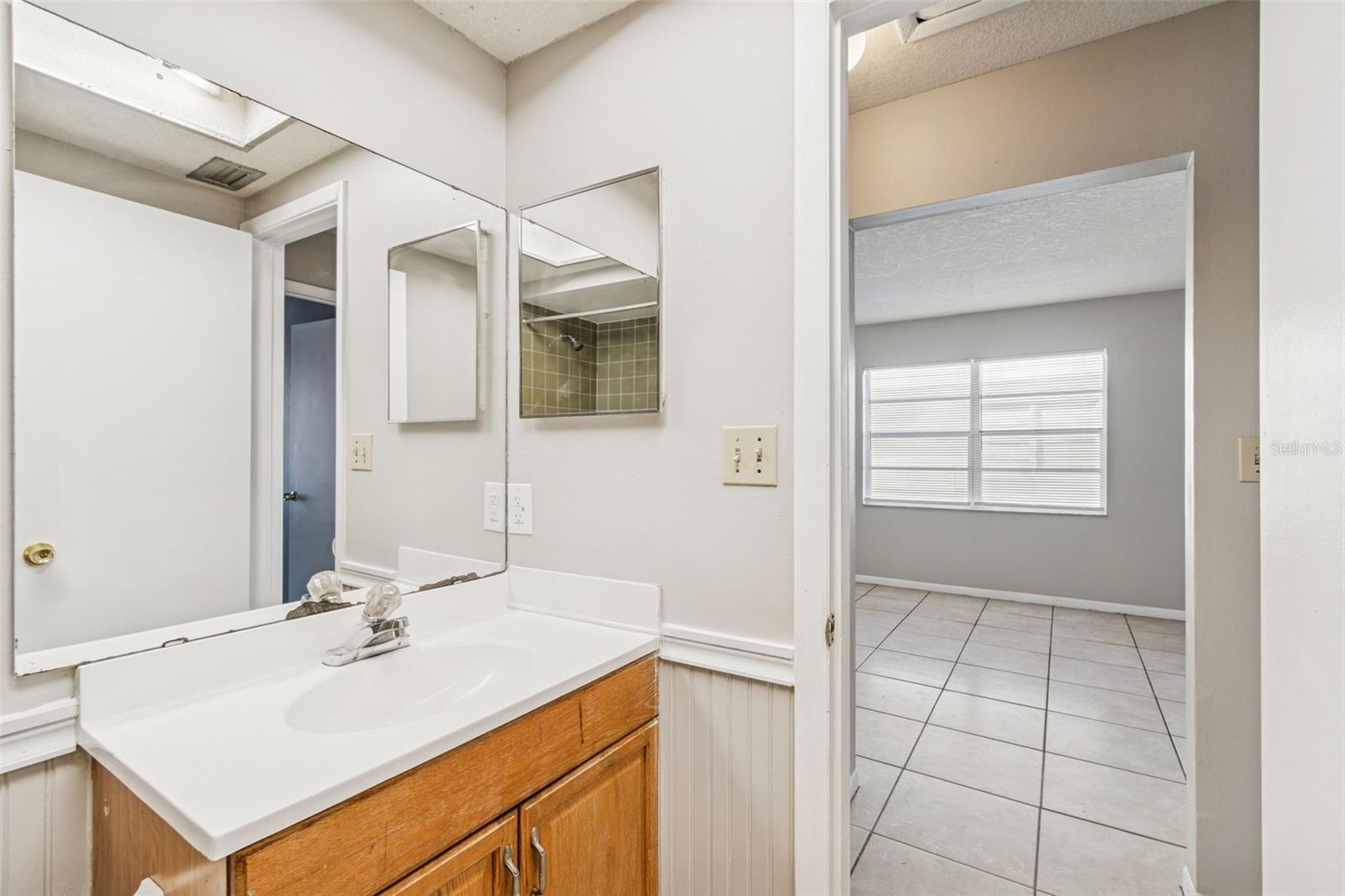 Image 35 of 55 For 6024 Norton Road