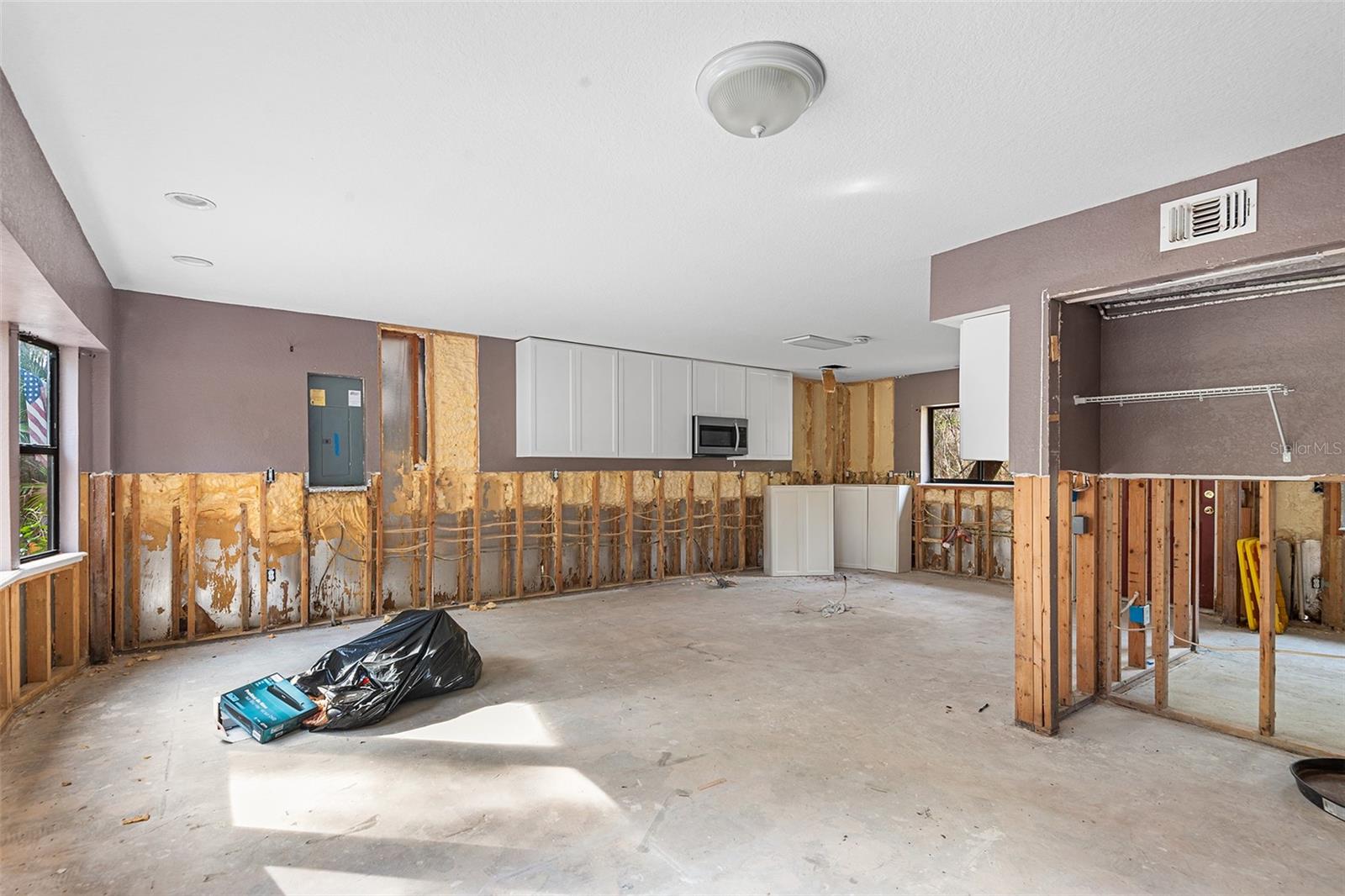 Image 14 of 41 For 1743 Itchepackesassa Drive