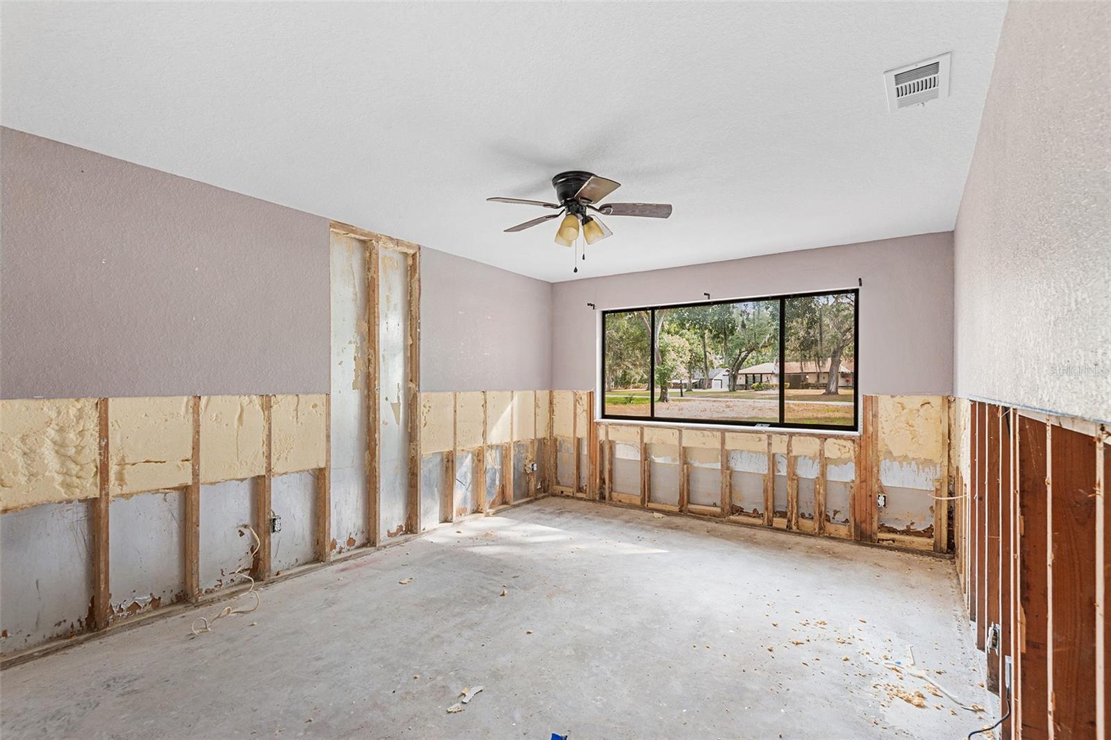 Image 20 of 41 For 1743 Itchepackesassa Drive