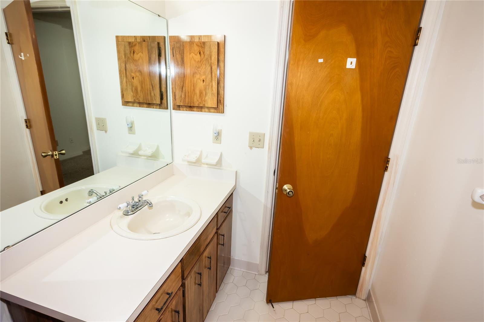 Image 18 of 29 For 7607 Lewis Road