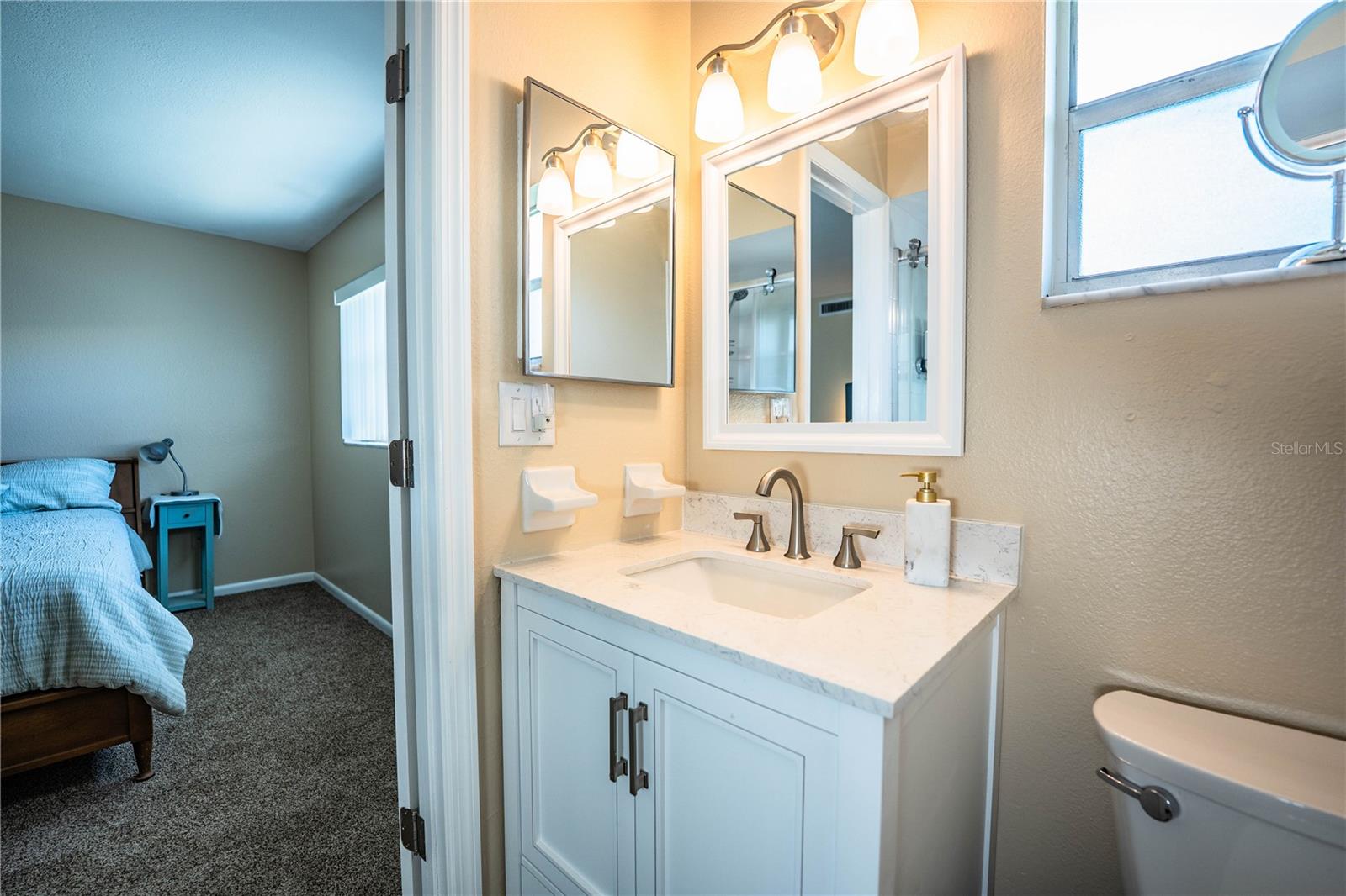 Image 19 of 32 For 612 Avery Lane