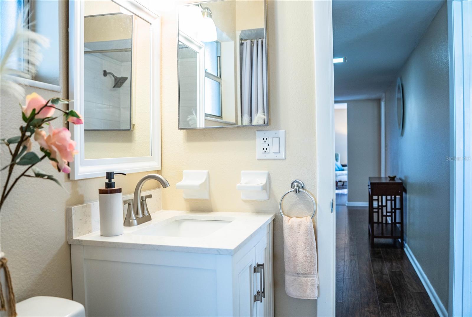 Image 23 of 32 For 612 Avery Lane