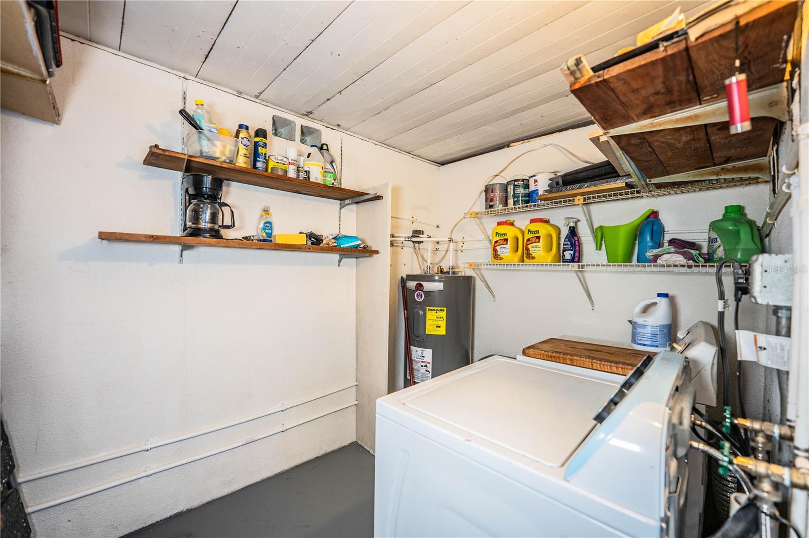 Image 25 of 32 For 612 Avery Lane