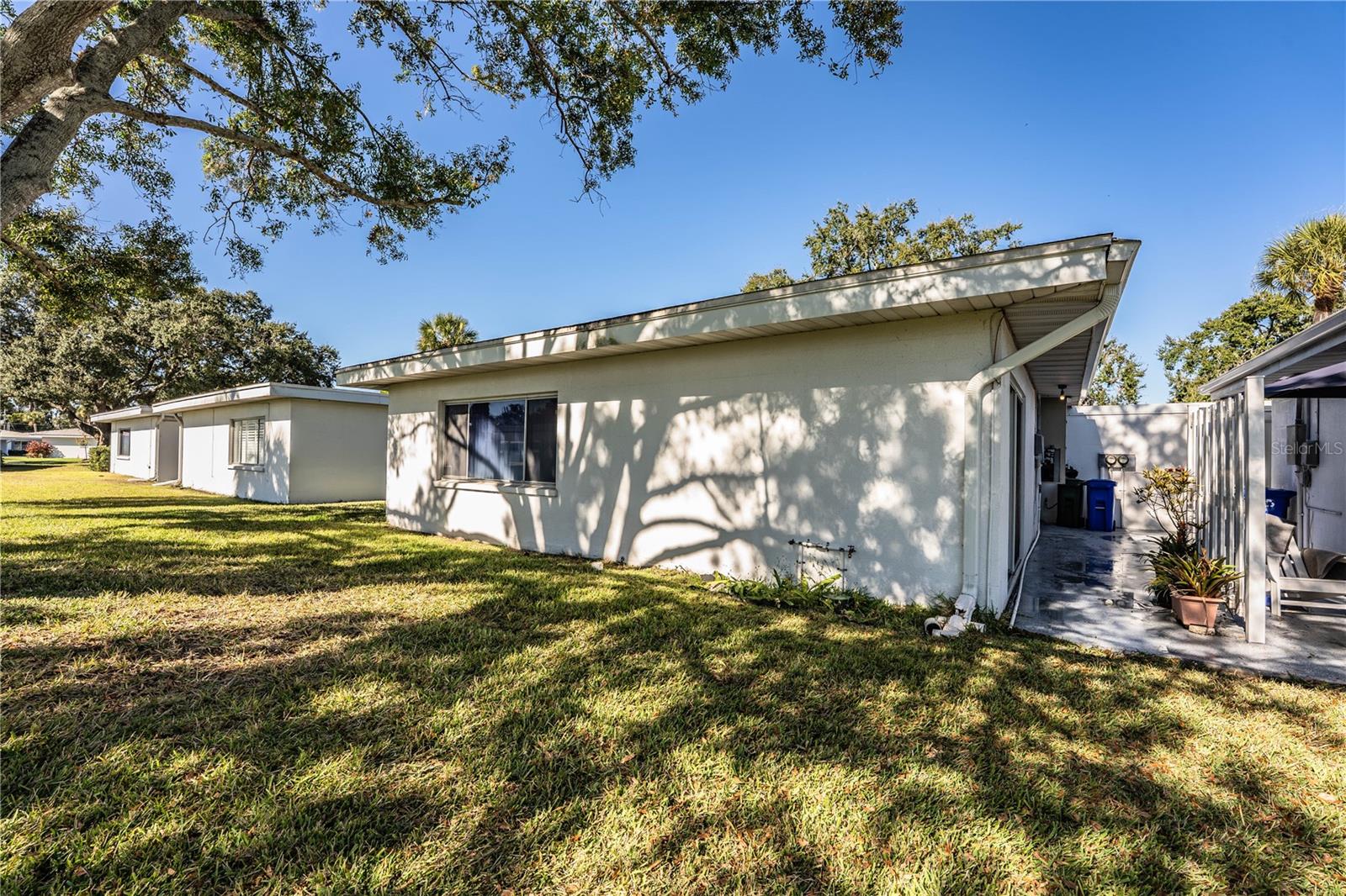 Image 28 of 32 For 612 Avery Lane