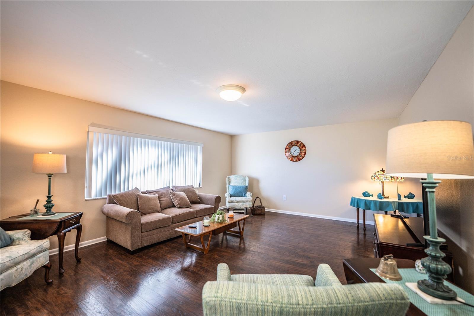 Image 5 of 32 For 612 Avery Lane